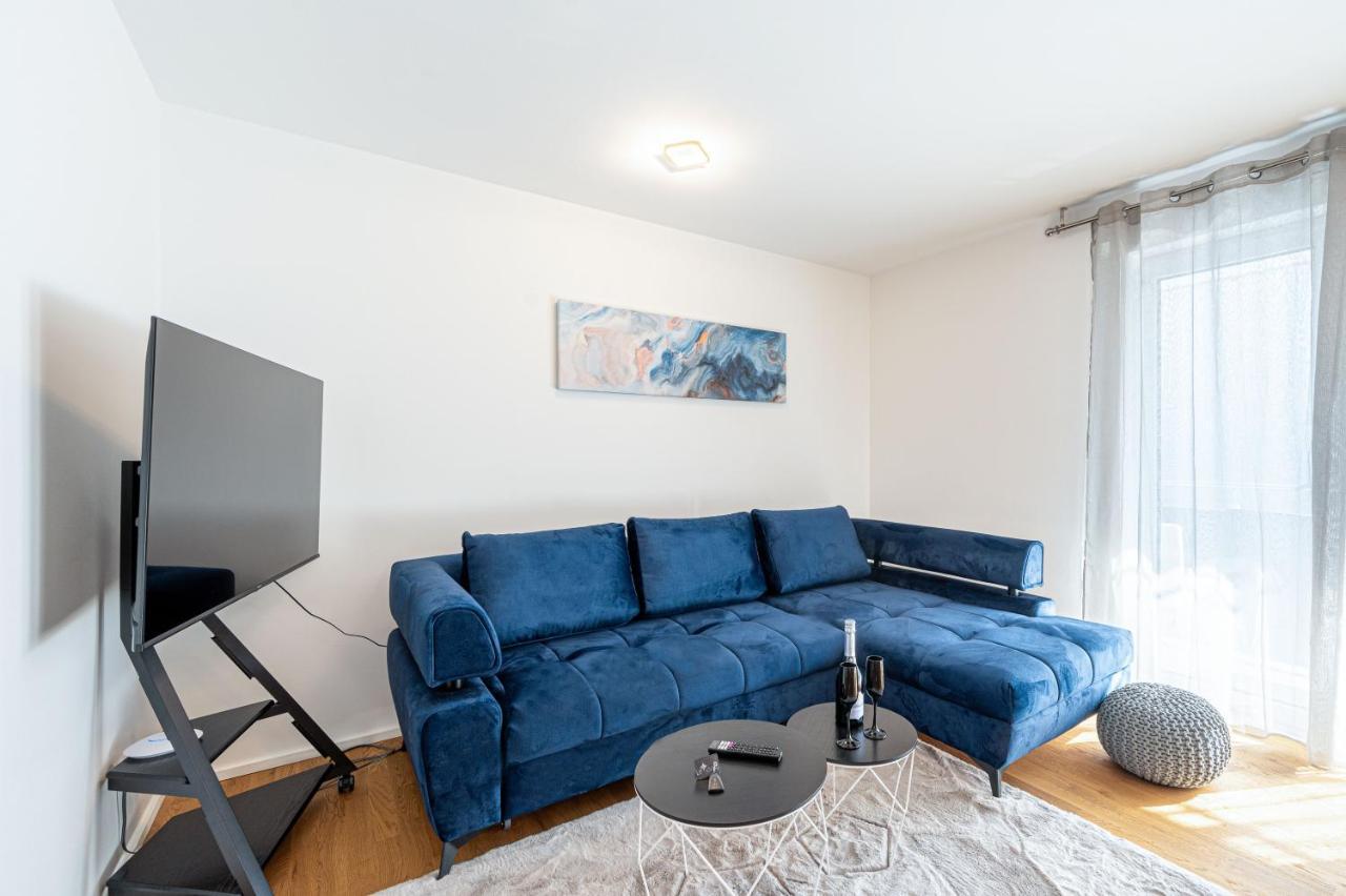 شقة Lit Living: Luxus - Box Spring - Parking - Terrace لودويغشافن ام ري المظهر الخارجي الصورة